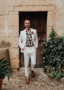 Top Men's Summer Wedding Outfits – Stylish & Cool Ideas