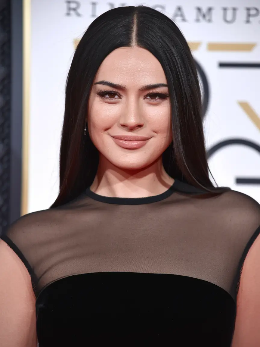 summer haircut round face Ultra-Straight Classic with Center Part