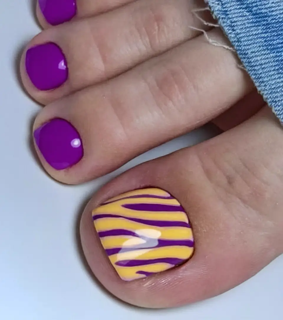 july toe nails ideas 2025 Purple and Yellow Tiger Pop