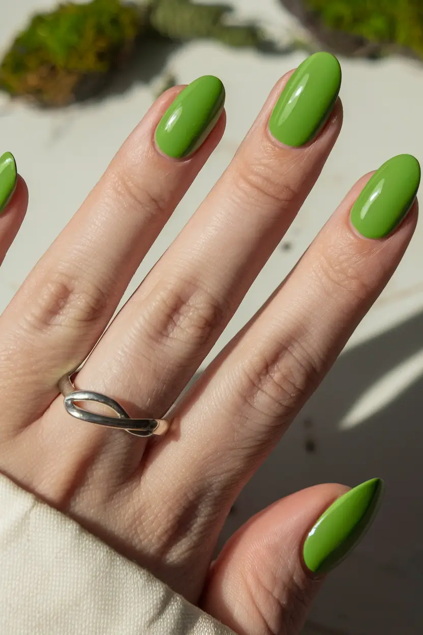 oval shape nails designs fall Lively Green for a Fall Twist