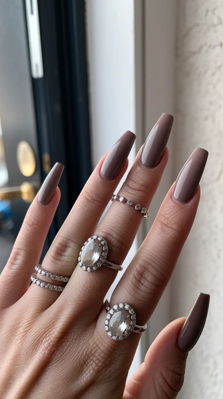 september-nails-color-fall-gel-short-Cool-Cocoa-Confidence