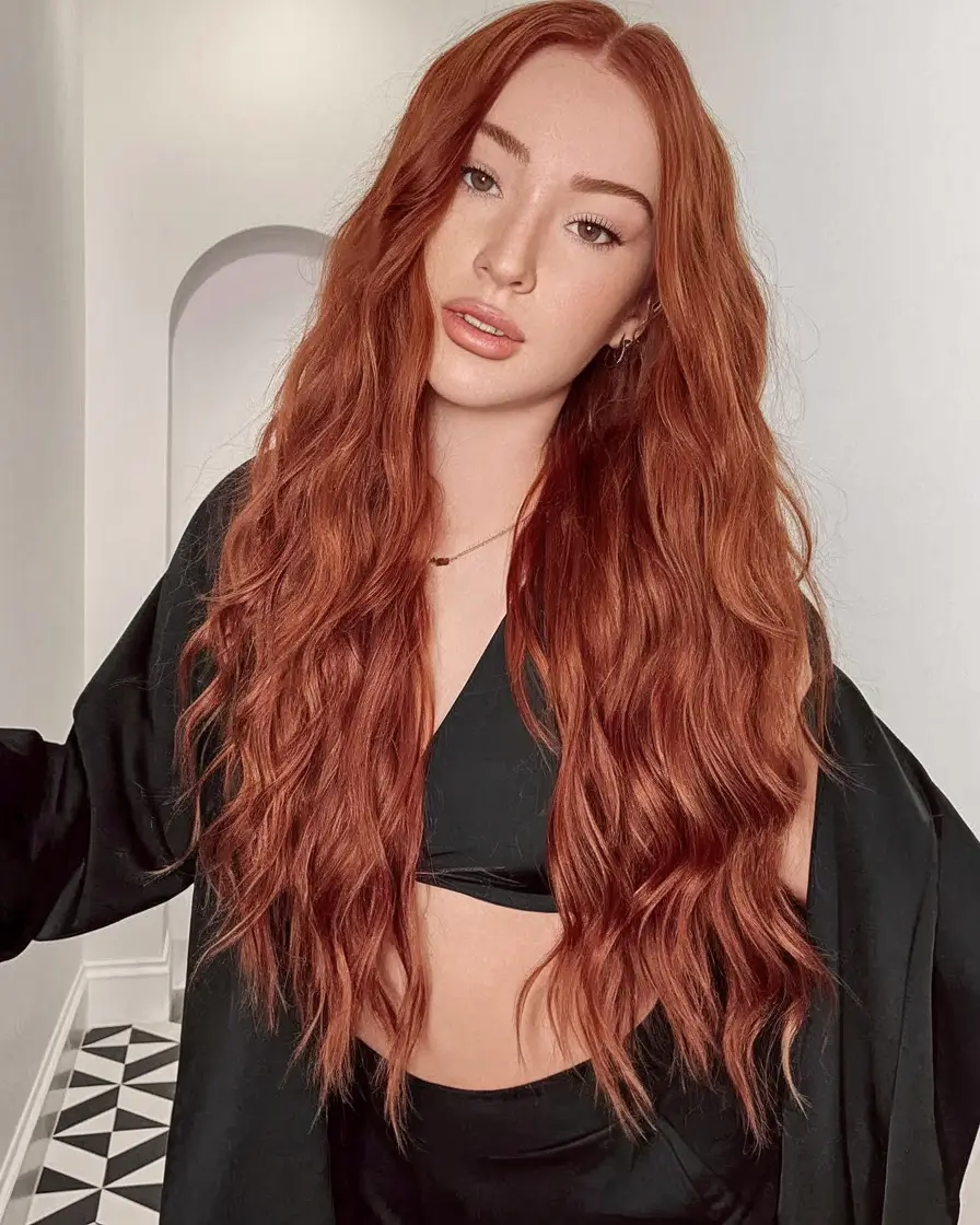 Fall hairstyle long hair+Spiced Copper Waves with Maximum Volume
