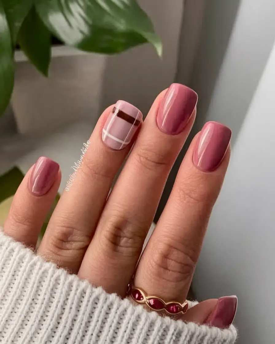 short fall nails 2025 Plum Rose with a Plaid Accent