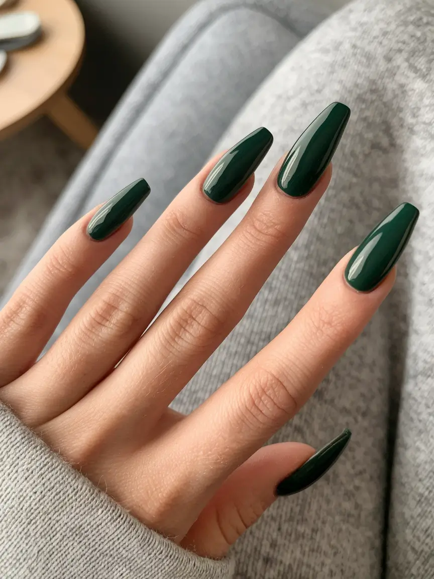Fall ballerina nails 2025 – Classic Deep Green Gloss