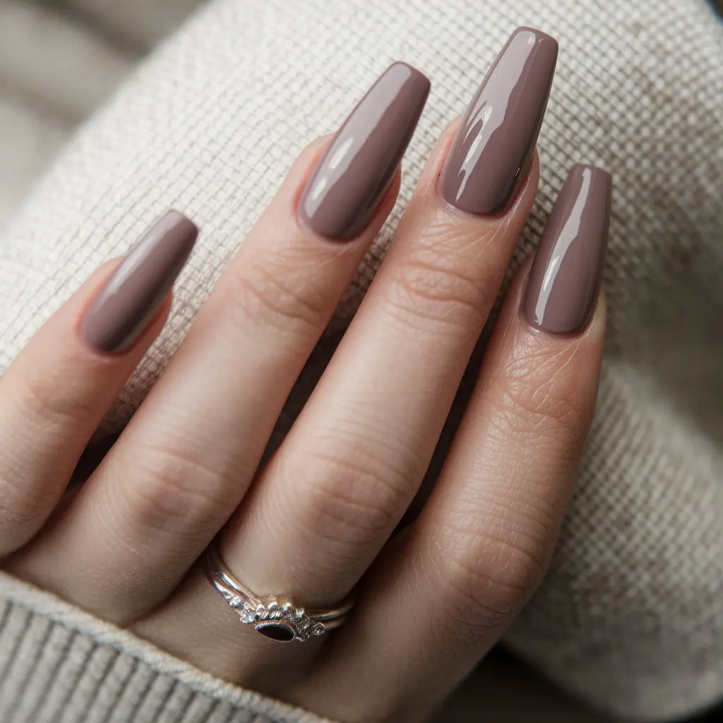 fall nail colors fair skin Cool Mocha Taupe: Fall’s Underrated Neutral