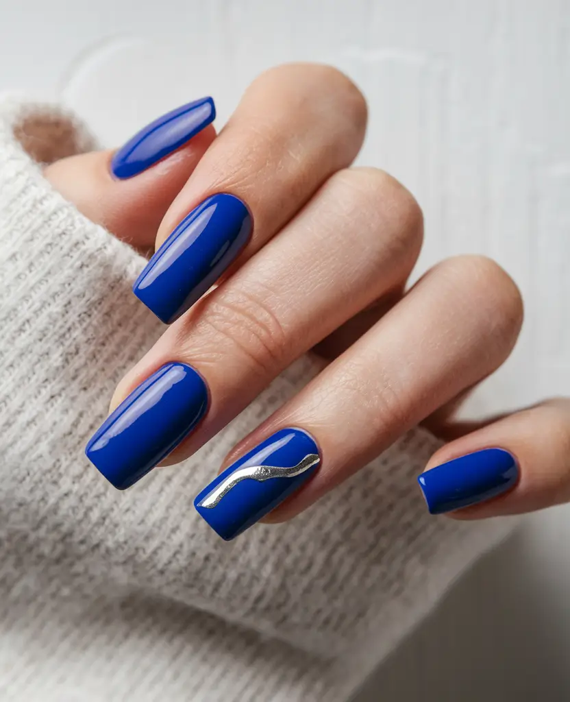 navy blue fall nails Silver Wave Simplicity