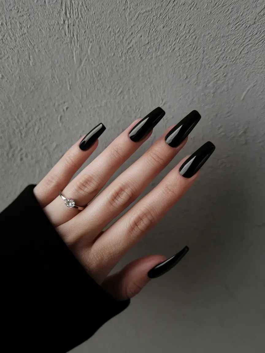 Stylish Black Fall Nails 2025 Glossy Coffin Classics