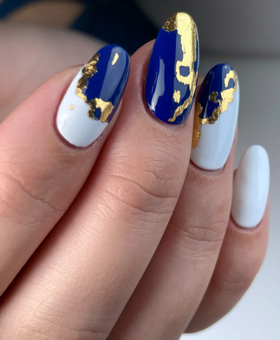 foil-nail-designs-for-fall-2025-8