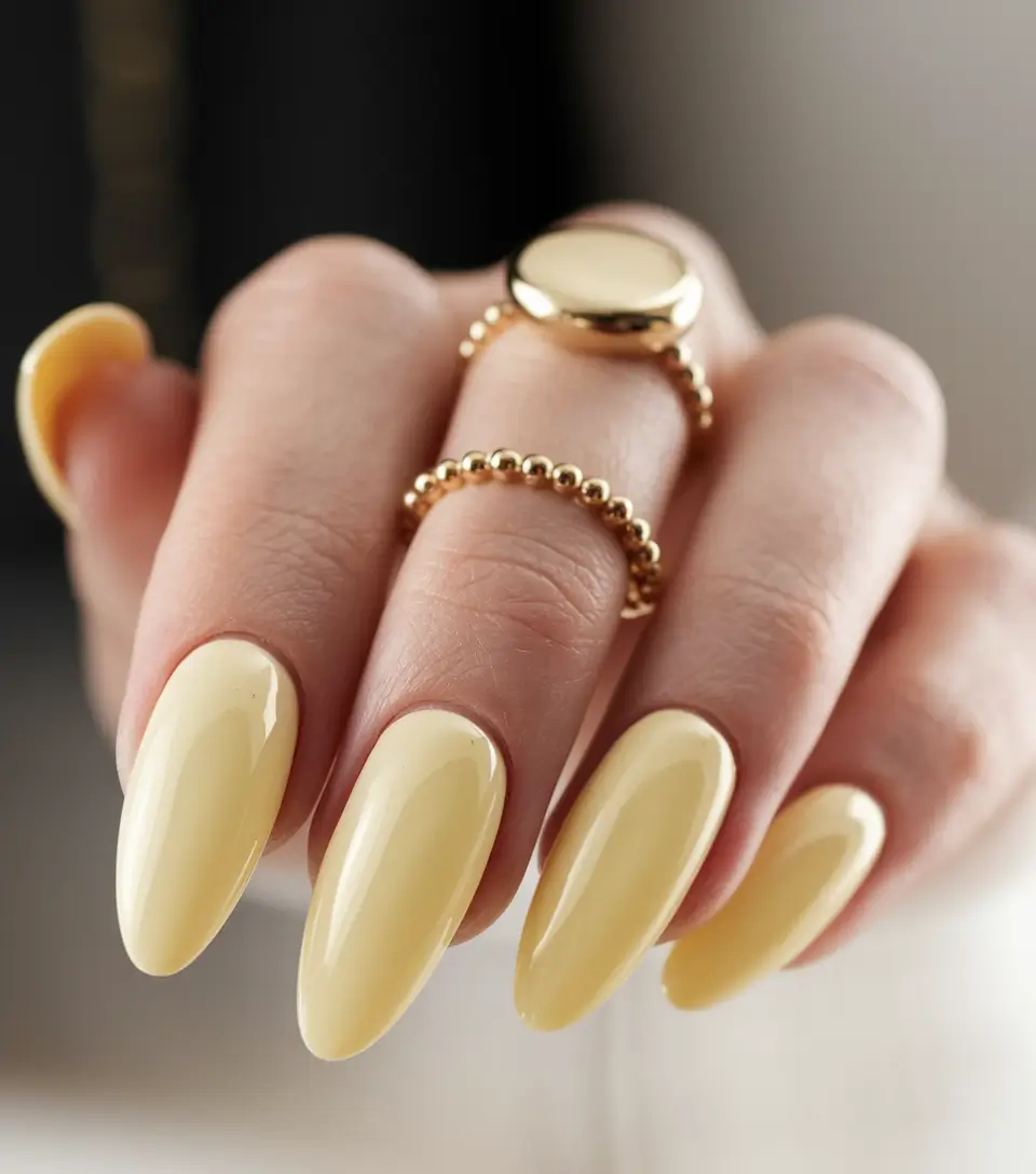 minimalist fall nails almond Buttery Yellow Minimalism