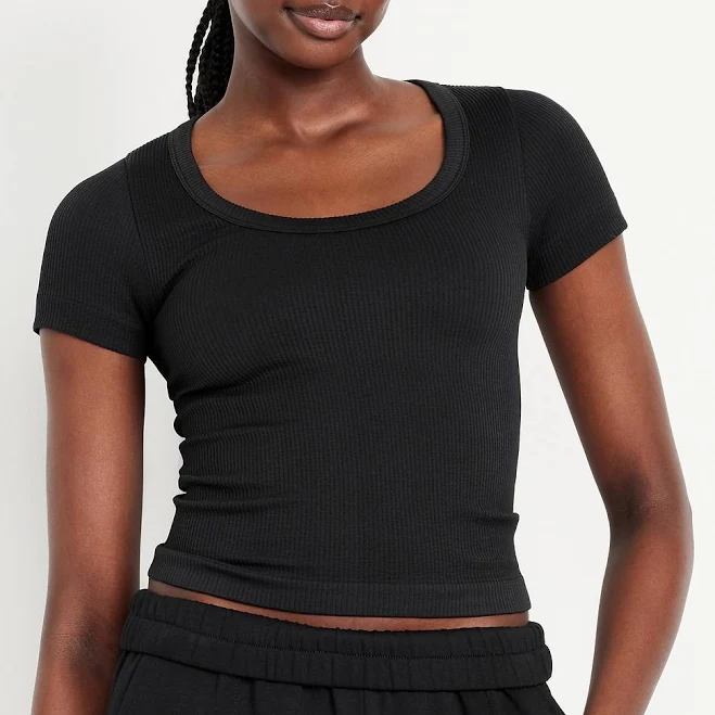 Old Navy Women's Exhale Seamless Cropped Rib T-Shirt