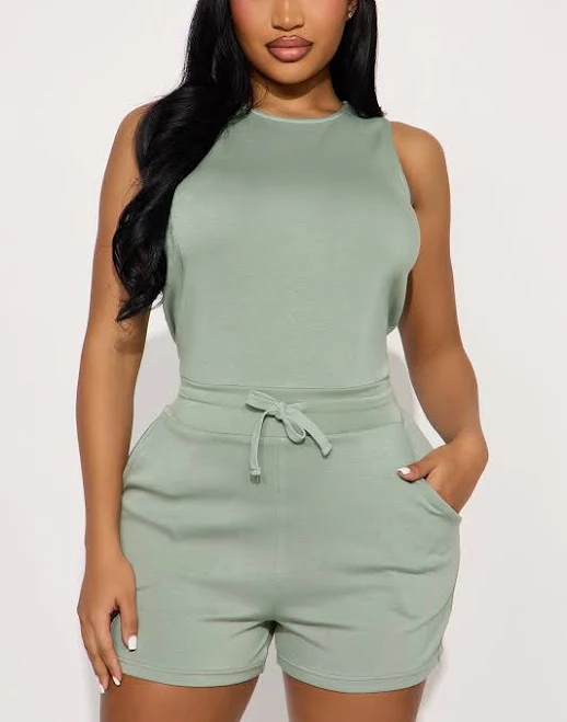 Fashion Nova Women's Overol A Sunny Day Romper