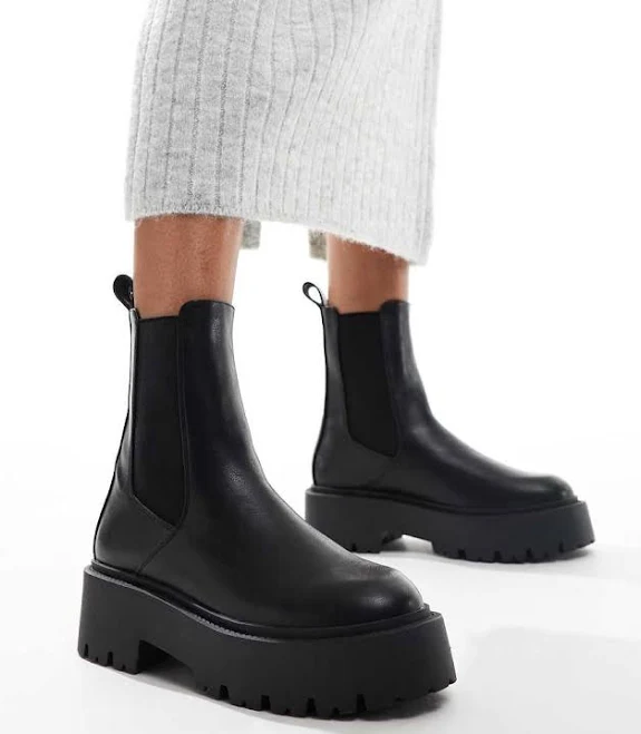 ASOS DESIGN Amy chunky Chelsea boots in black