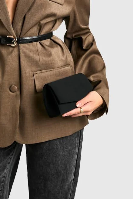 Boohoo Women's Structured Suede Clutch Bag & Chain