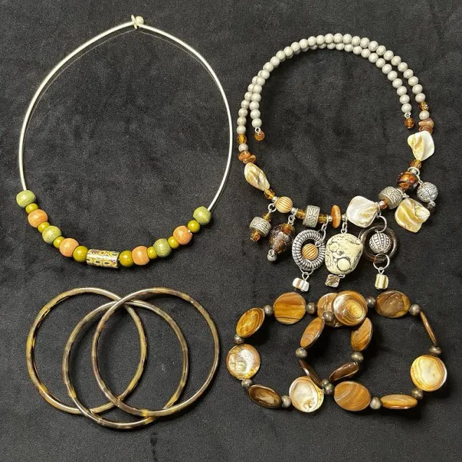 accessory Artisan Beaded Necklace & Bracelet Lot 7pc Earth Tone Boho Mixed Media eBay - raptormidwest $19.99