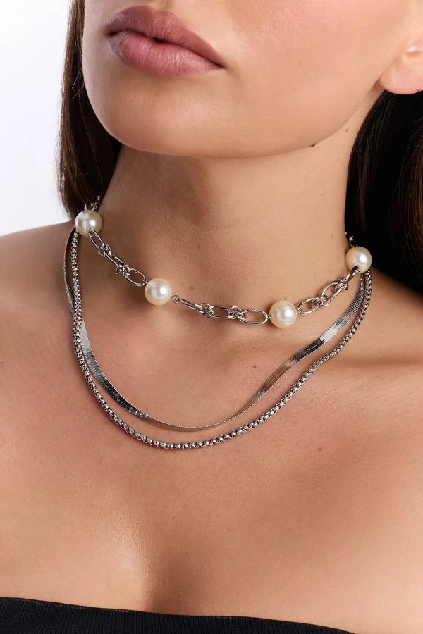 accessory Fashion Nova Women's Street Class Layered Silver Necklace Fashion Nova $3.98