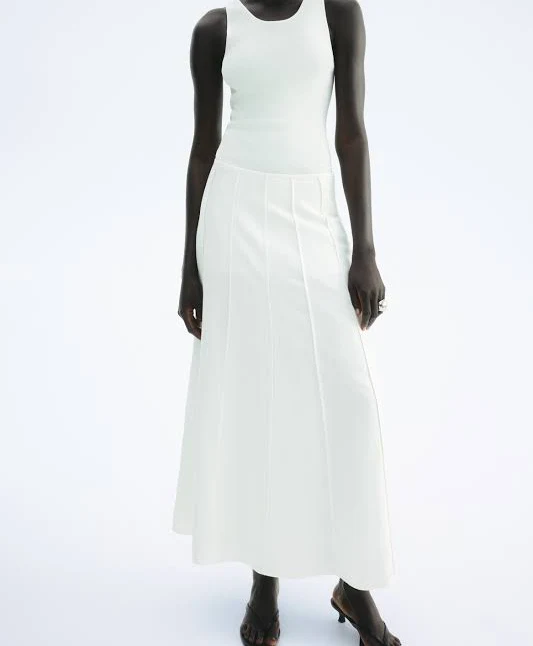 skirt H&M Ladies Flared Linen-Blend Skirt H&M $59.99