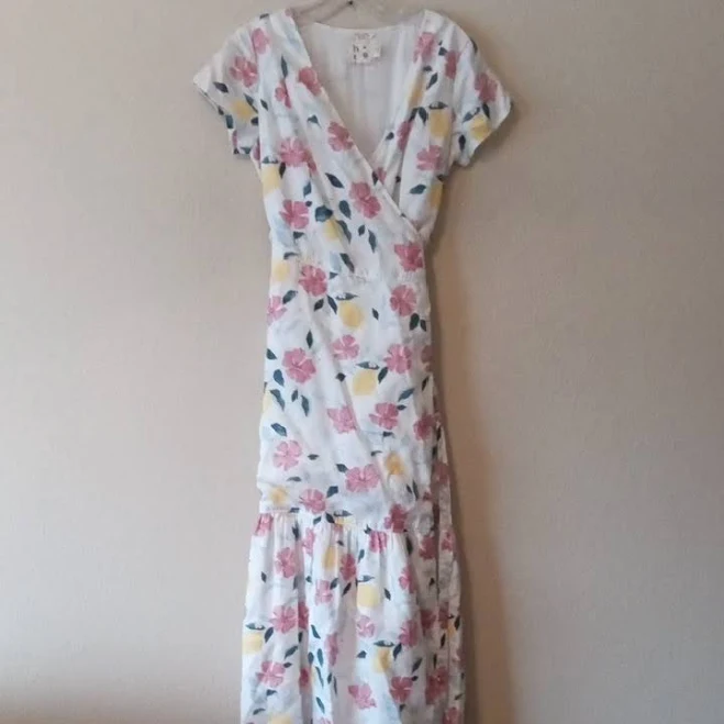 dress H S Floral Wrap Midi Dress Poshmark $19