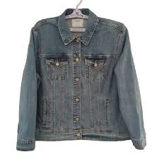 outerwear Old Navy Classic Denim Jacket Button Front Medium Wash Blue Size XXL, 4 Pockets eBay $19.99