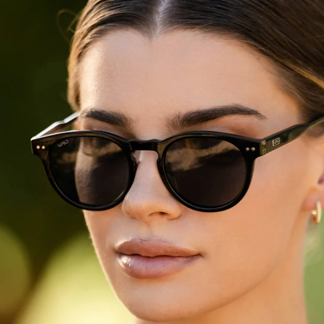 Tate | Round Polarized Sunglasses Black Frame / Black Lens