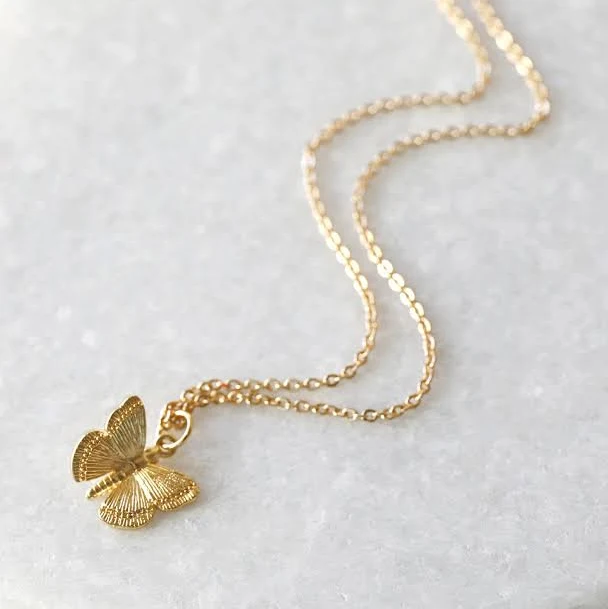 Dainty Gold Butterfly Pendant Necklace