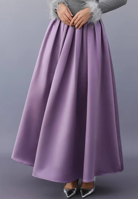 Serene Pleated Maxi Skirt with Side Pockets