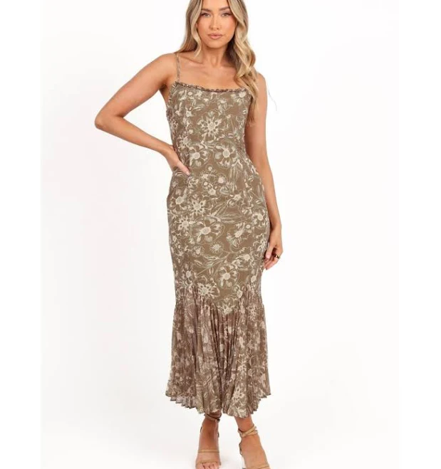 Petal & Pup Women's Ashton Pleated Hem Midi Dress