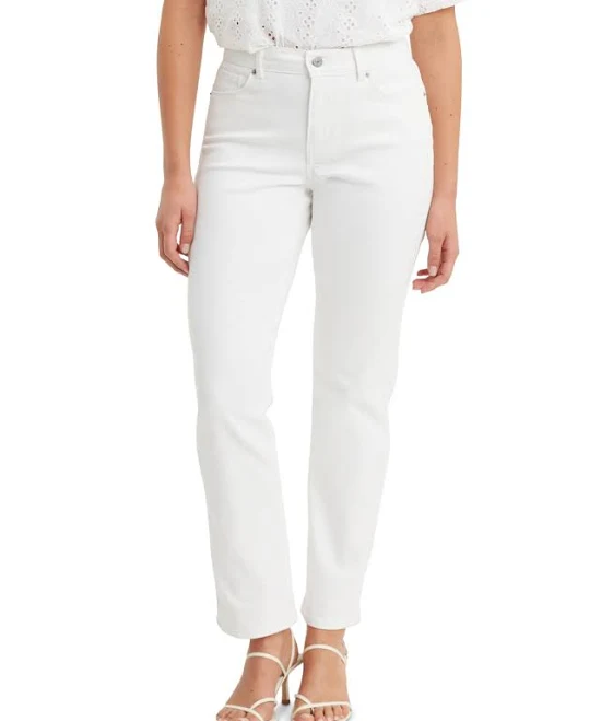 Levi's Women's Classic Straight Jeans