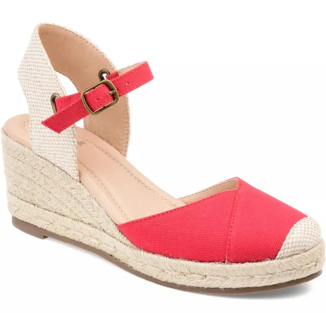 Journee Collection Women's Comfort Ashlyn Wedge