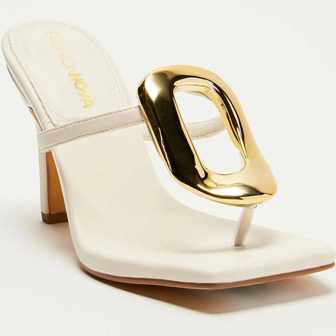 Fashion Nova Women's Zueco Social Season Mules
