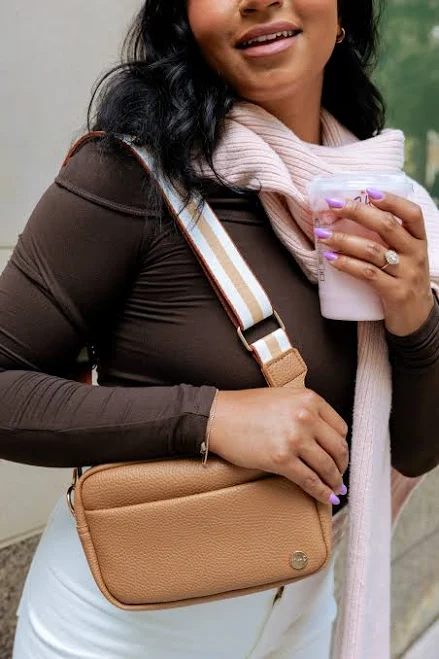 Modern+Chic Willow Vegan Leather Convertible Crossbody Bag