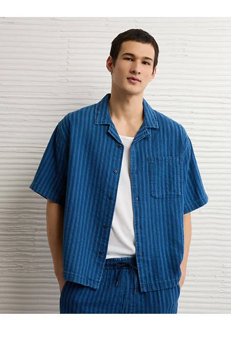 AE Men's Relaxed Fit Camp Collar Shirt