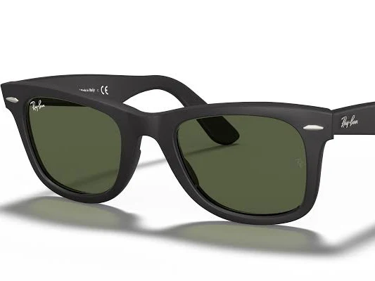 Ray-Ban Wayfarer Sunglasses