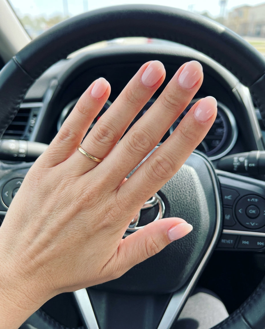 Easy Summer Nails 2026: Soft Pink Milk Bath Soft Pink Milk Bath Oval: Easy summer nails 2026 for a romantic, soft, and clean bridal or daily look.