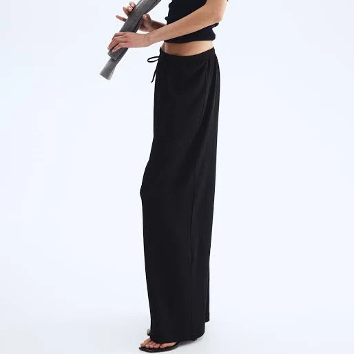pants H&M Ladies Wide-Cut Pull-On Pants H&M $19.99