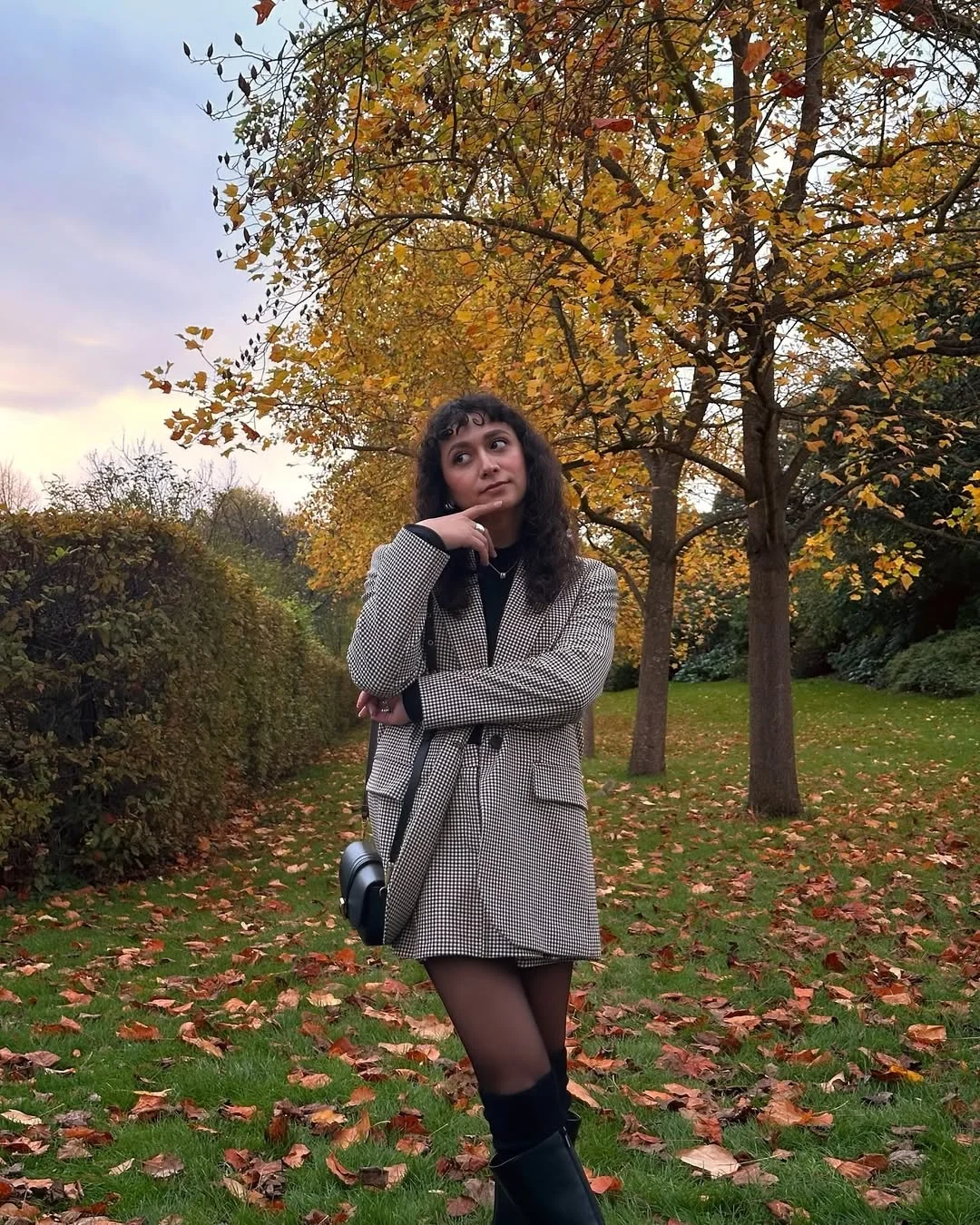 back to school outfits 2026 Oversized Blazer And Boots For Moody Autumn Style