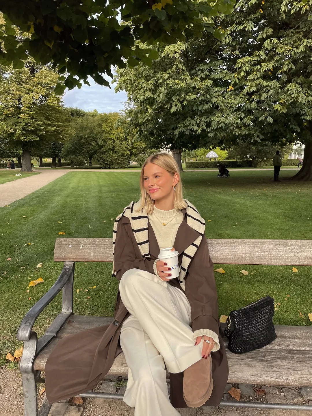 chic fall outfits pants 2026 Cream Wide-Leg Pants With Rich Chocolate Layers