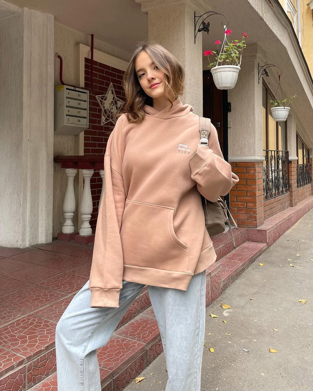 comfy fall outfits 2026 Oversized Hoodies That Always Feel Like Home