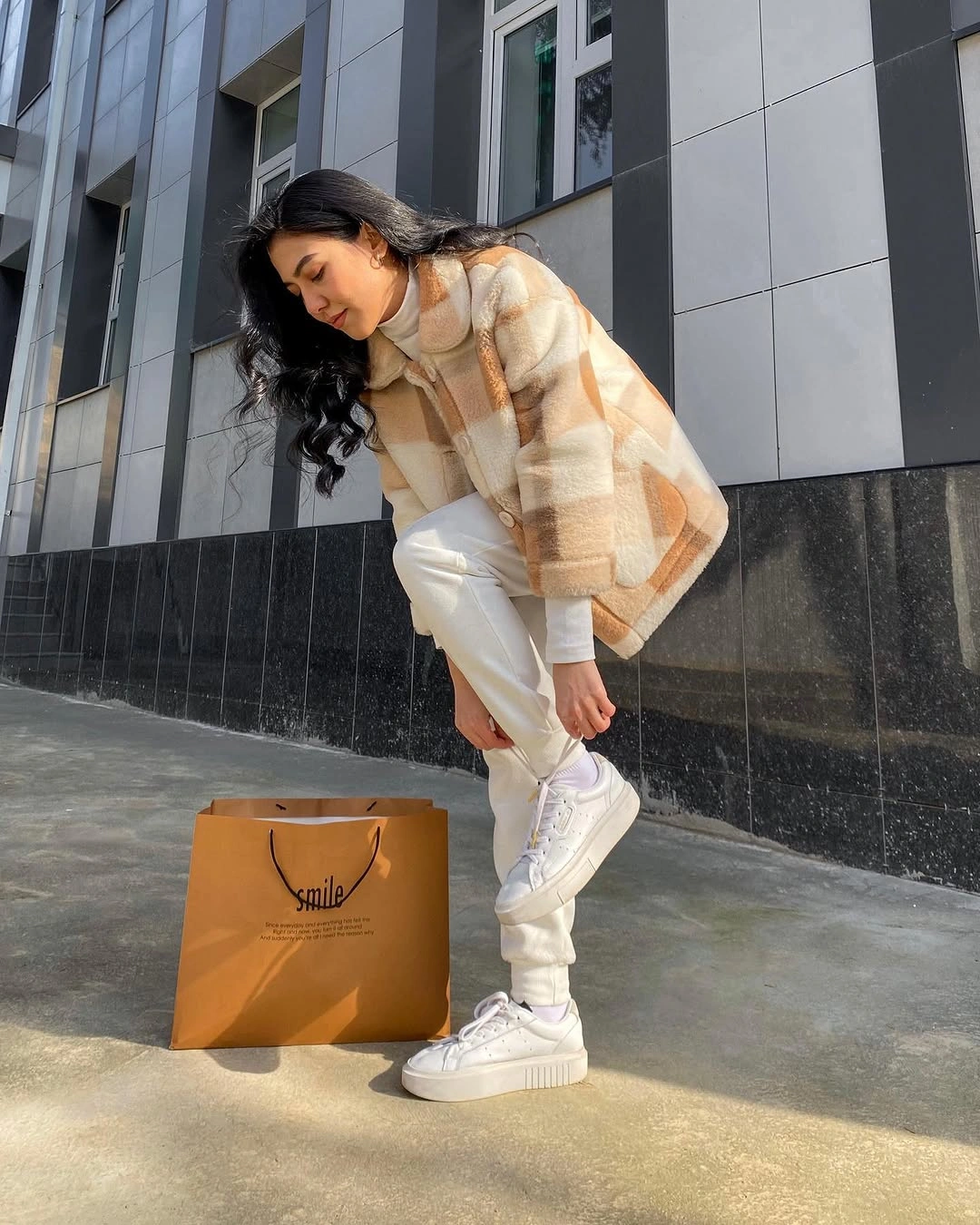 cozy & chic autumn outfits for women 2026 Neutral Checkered Layers for Everyday Autumn Style