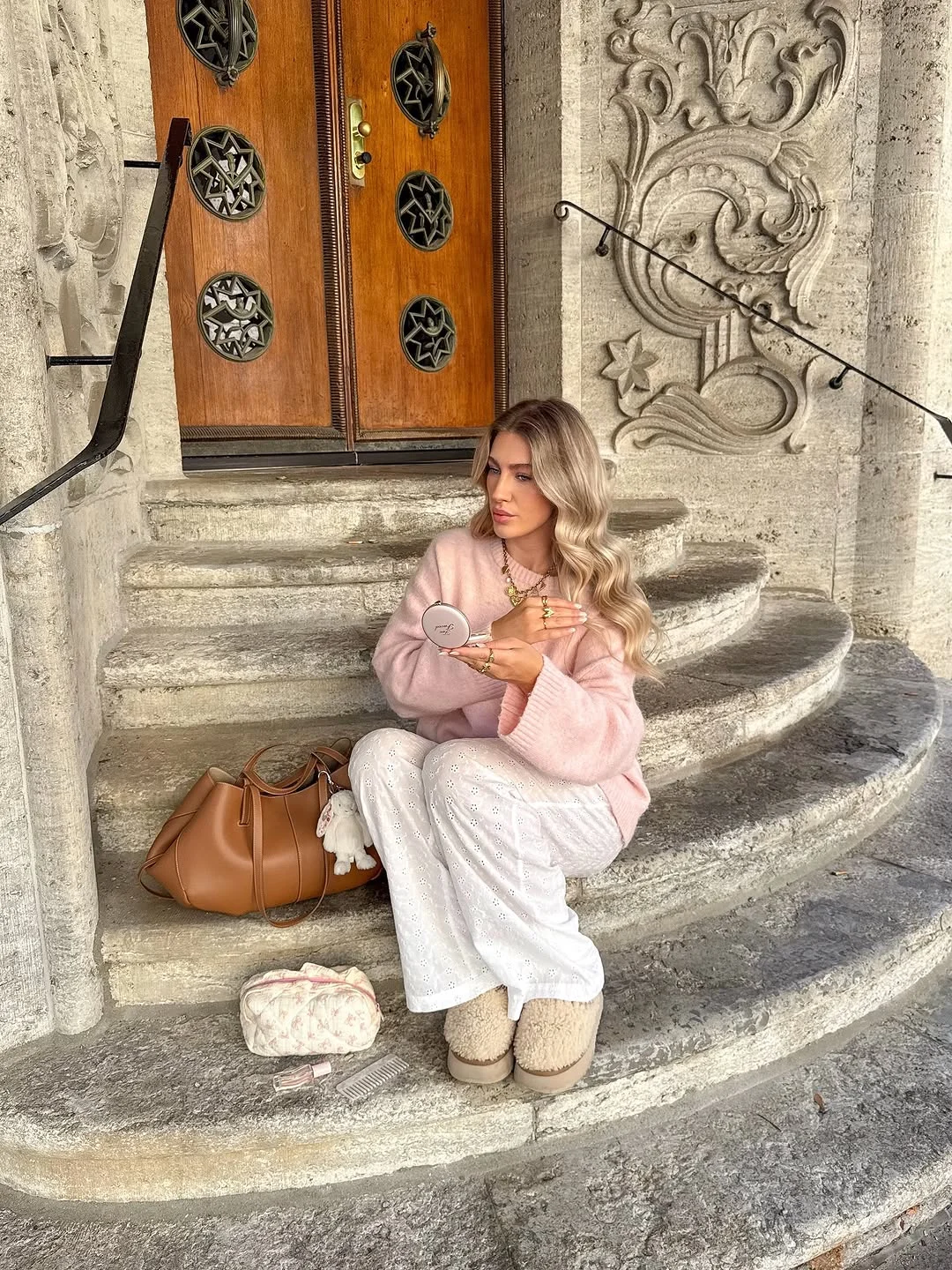 cute fall outfits docs 2026 Soft Blush Knits for Slow Autumn Weekends