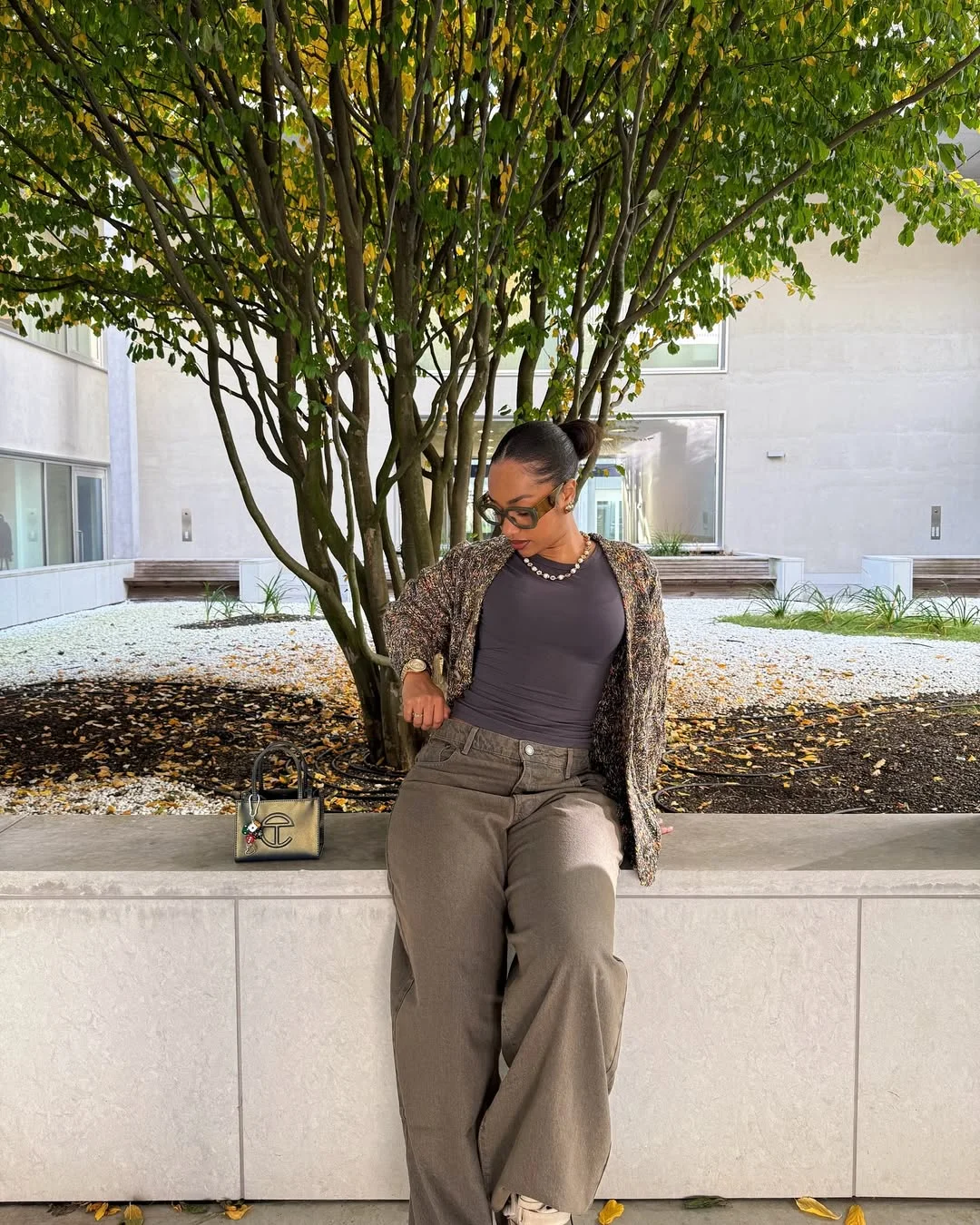 Early fall outfits ideas 2026 Soft Earth Tones Always Feel Sophisticated During Transitional Weather