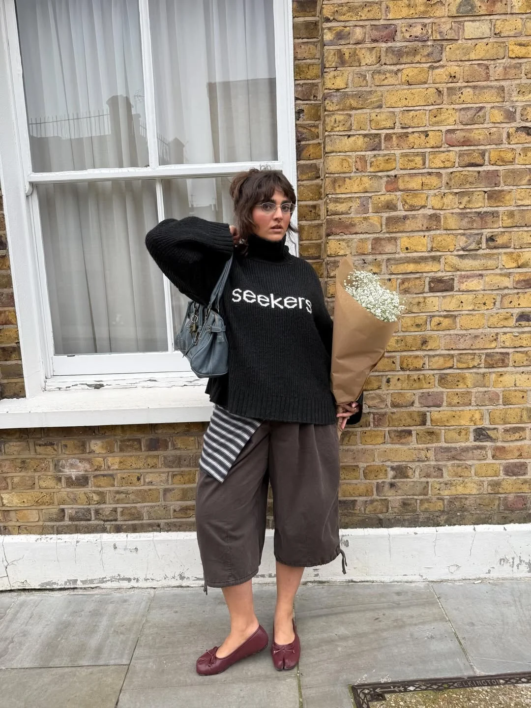 fall fashion for women over 40 Relaxed Street Style with Modern Proportions