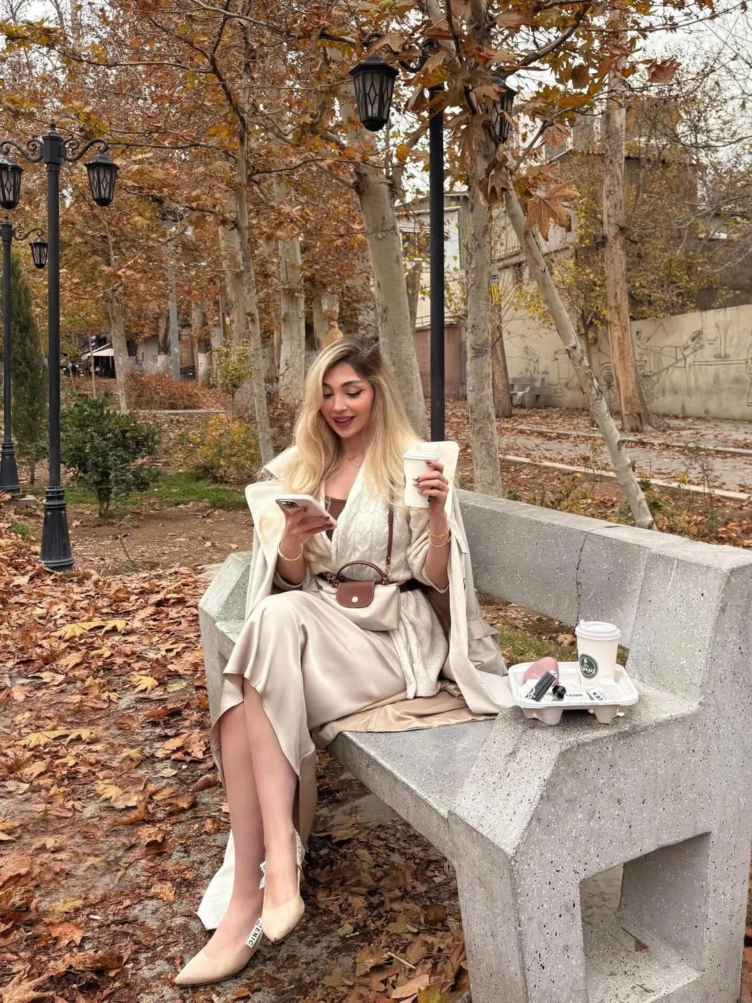 fall fashion outfits 2026 Soft Monochrome Layers and Elegant Coffee Run Styling