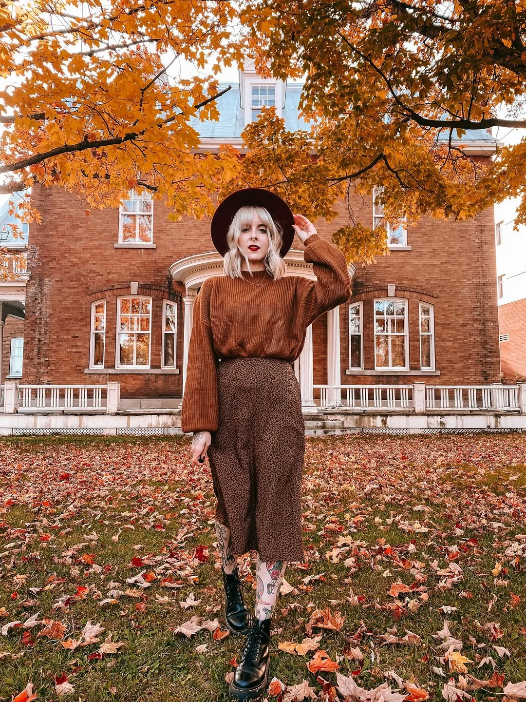 fall fashion outfits 2026 Moody Autumn Romance With Vintage Energy