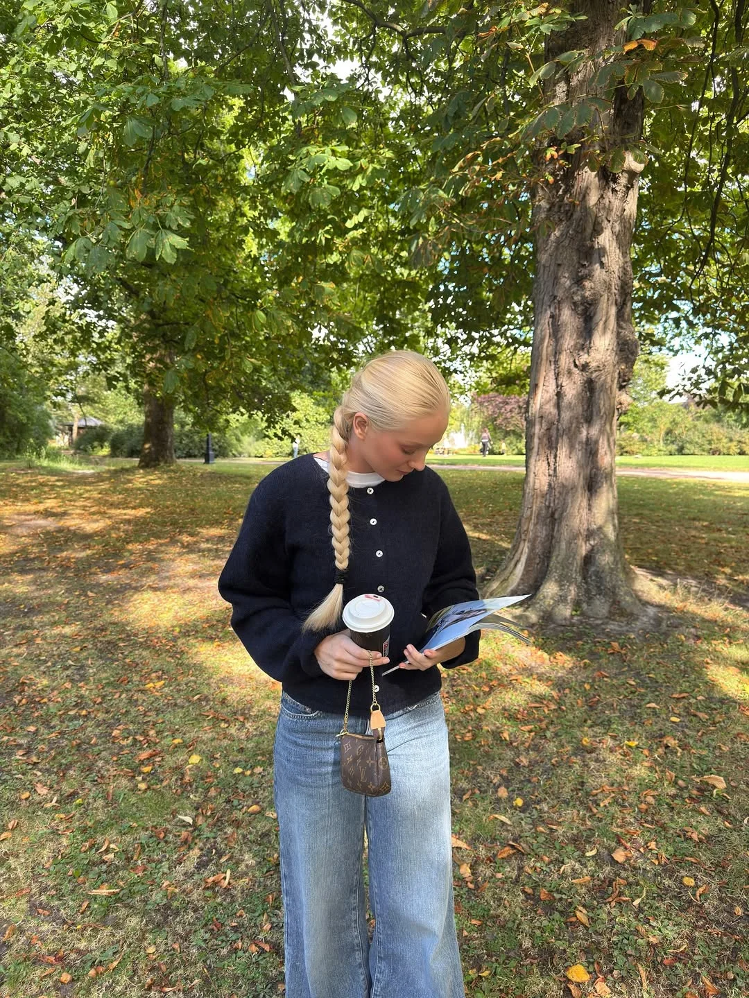 fall fashion outfits 2026 Minimal Knitwear and Effortless Parkside Denim
