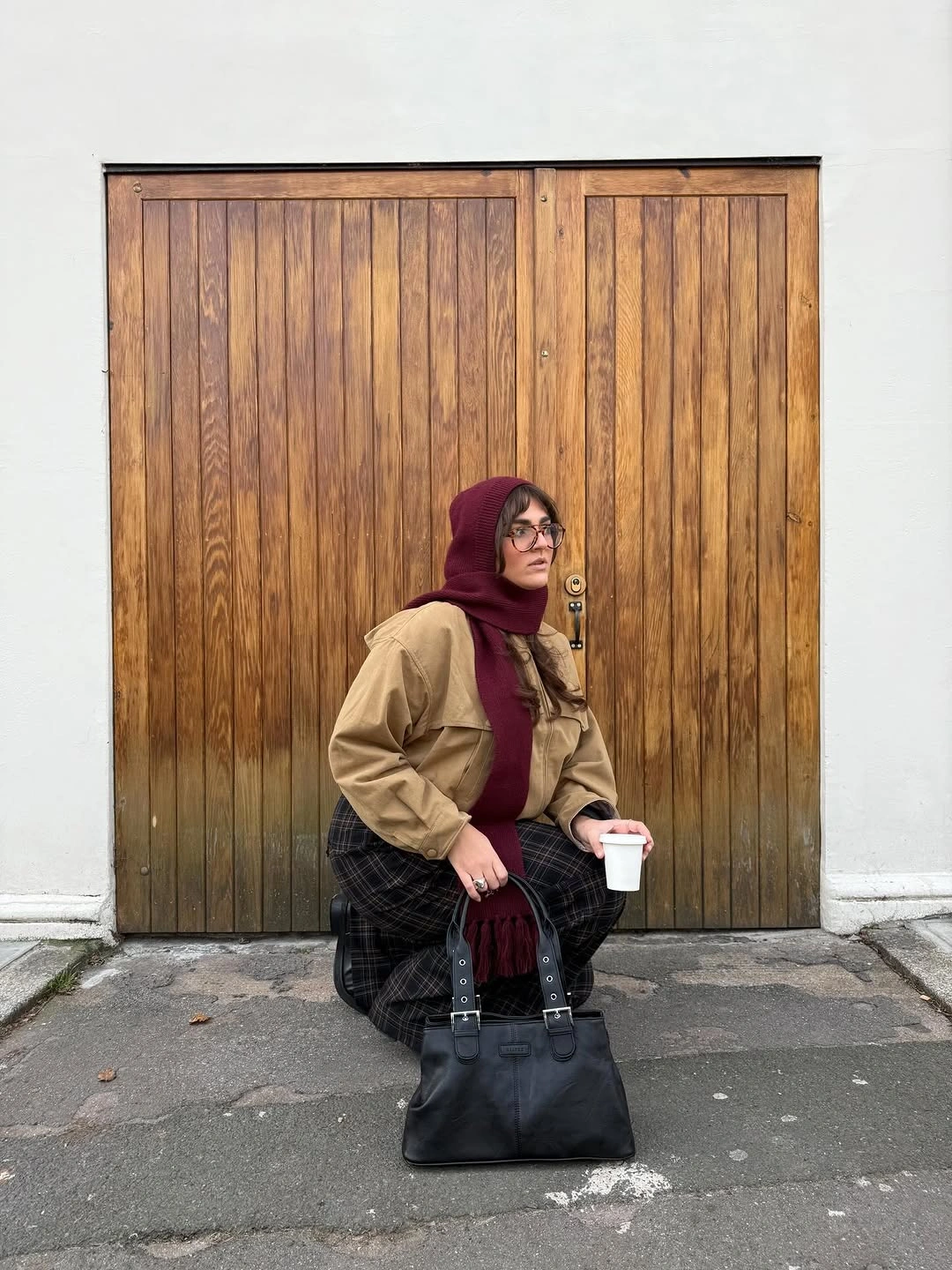 fall going out outfits 2026 Plaid Trousers and Burgundy Scarf for Cozy Coffee Dates