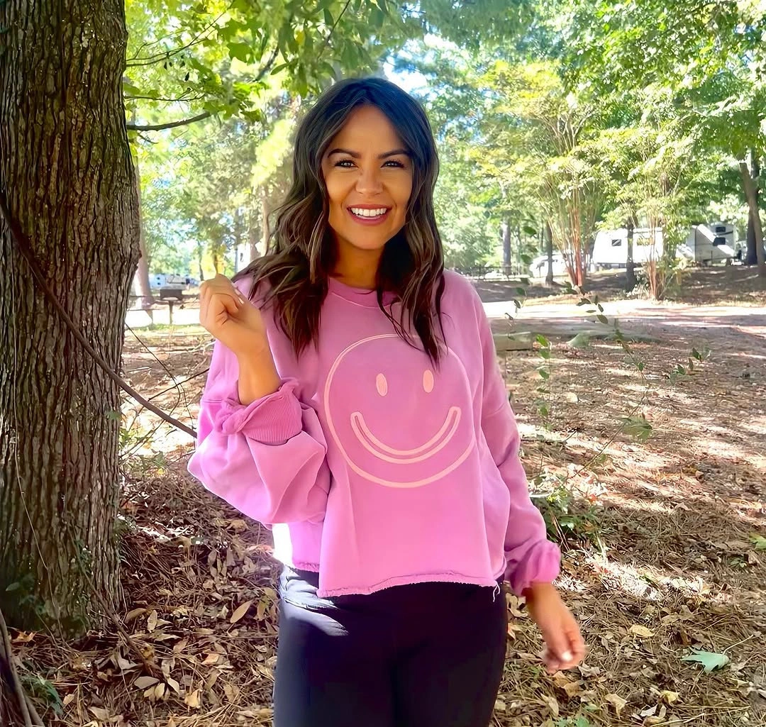 fall mom outfits 2026 Playful Sweatshirts That Brighten Relaxed Fall Days