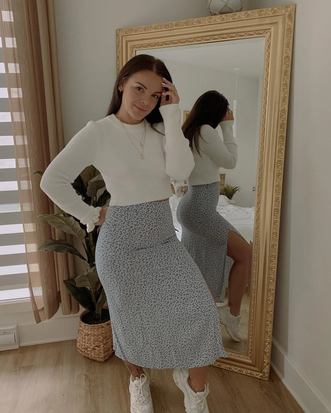fall mom outfits 2026 Soft Knit Sweaters And Flowing Midi Skirts For Everyday Elegance