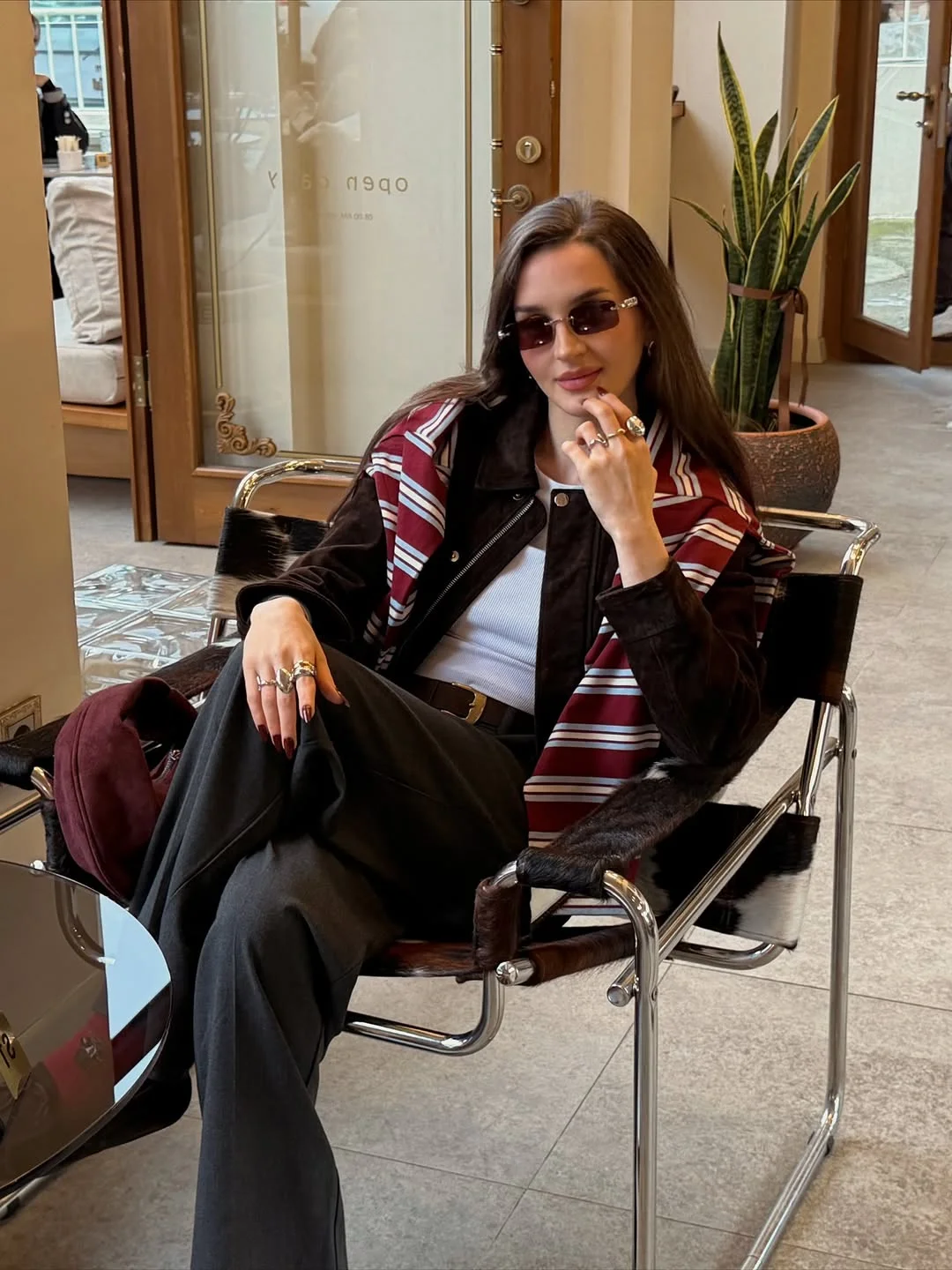 fall outfits for big busted women Relaxed Tailoring with a Statement Scarf for Sophisticated Days