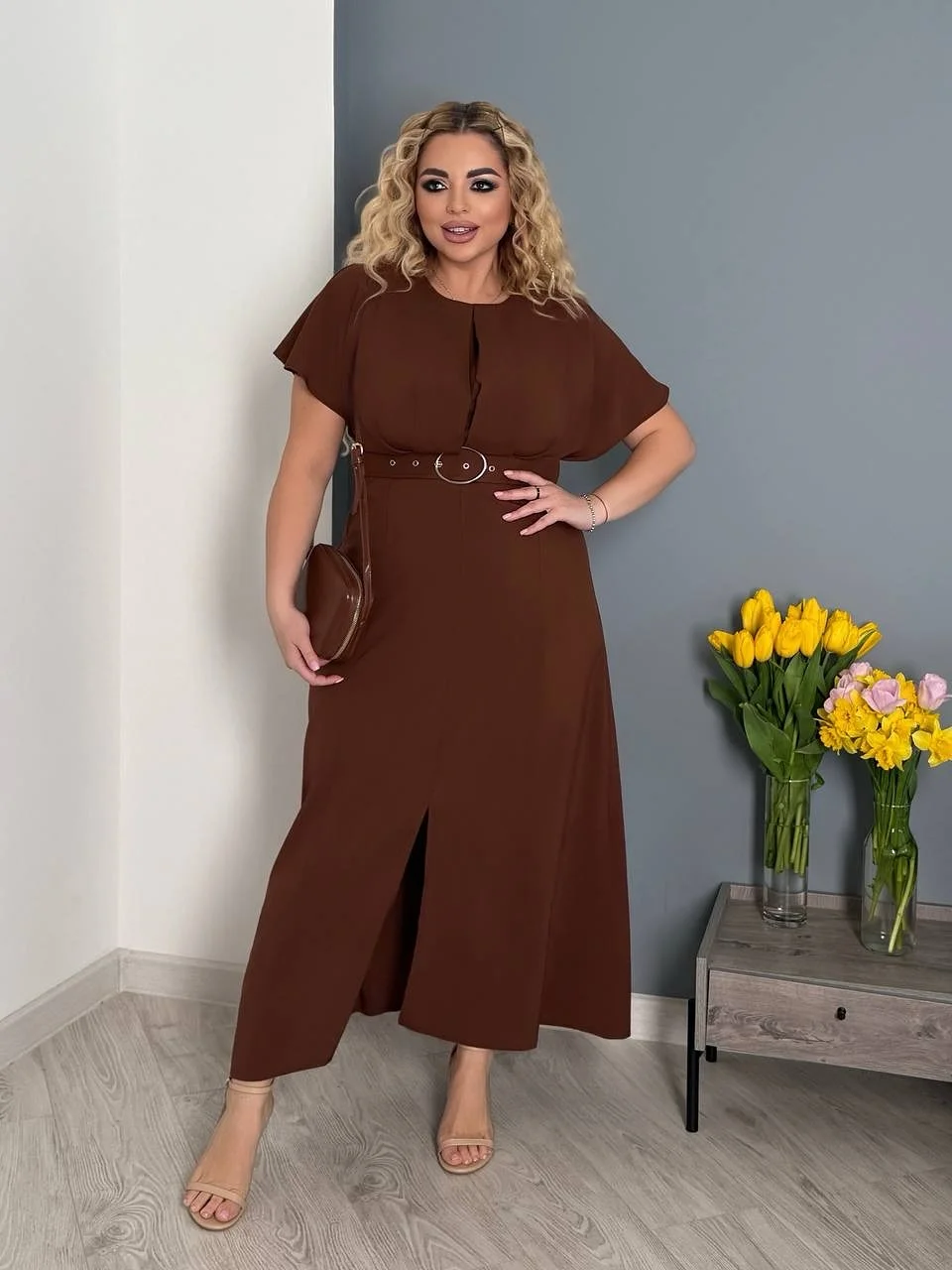 fall outfits for big busted women Elegant Chocolate Brown Dresses That Highlight the Waist Beautifully