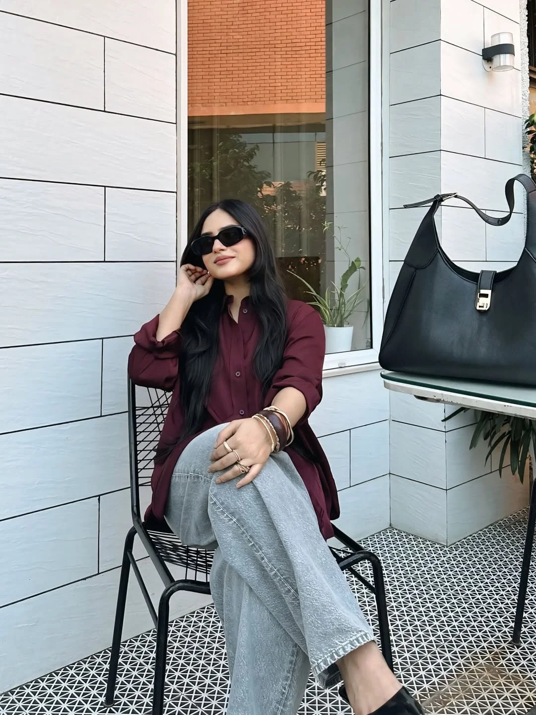fall outfits for big busted women Burgundy Shirts and Soft Denim for Everyday Sophistication